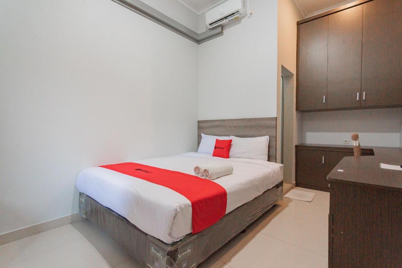 Reddoorz Plus Syariah @ Tuparev Cirebon 3 Exterior photo
